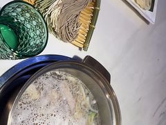 -喃喃椰·糟粕醋·椰子鸡火锅(七堡花园店)