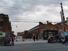 -SKECHERS 斯凯奇(上海国际时尚中心店)