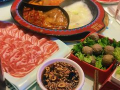 -辣莊重庆老火锅(威海高铁站韩乐坊店)