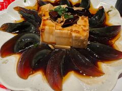 -肥肥虾庄·金牌油焖大虾(汉街SKP店)