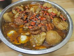 酸菜鱼加肥肠面筋泡-黑皮酸菜鱼(绣花巷店)