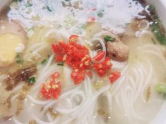 -全家福米线