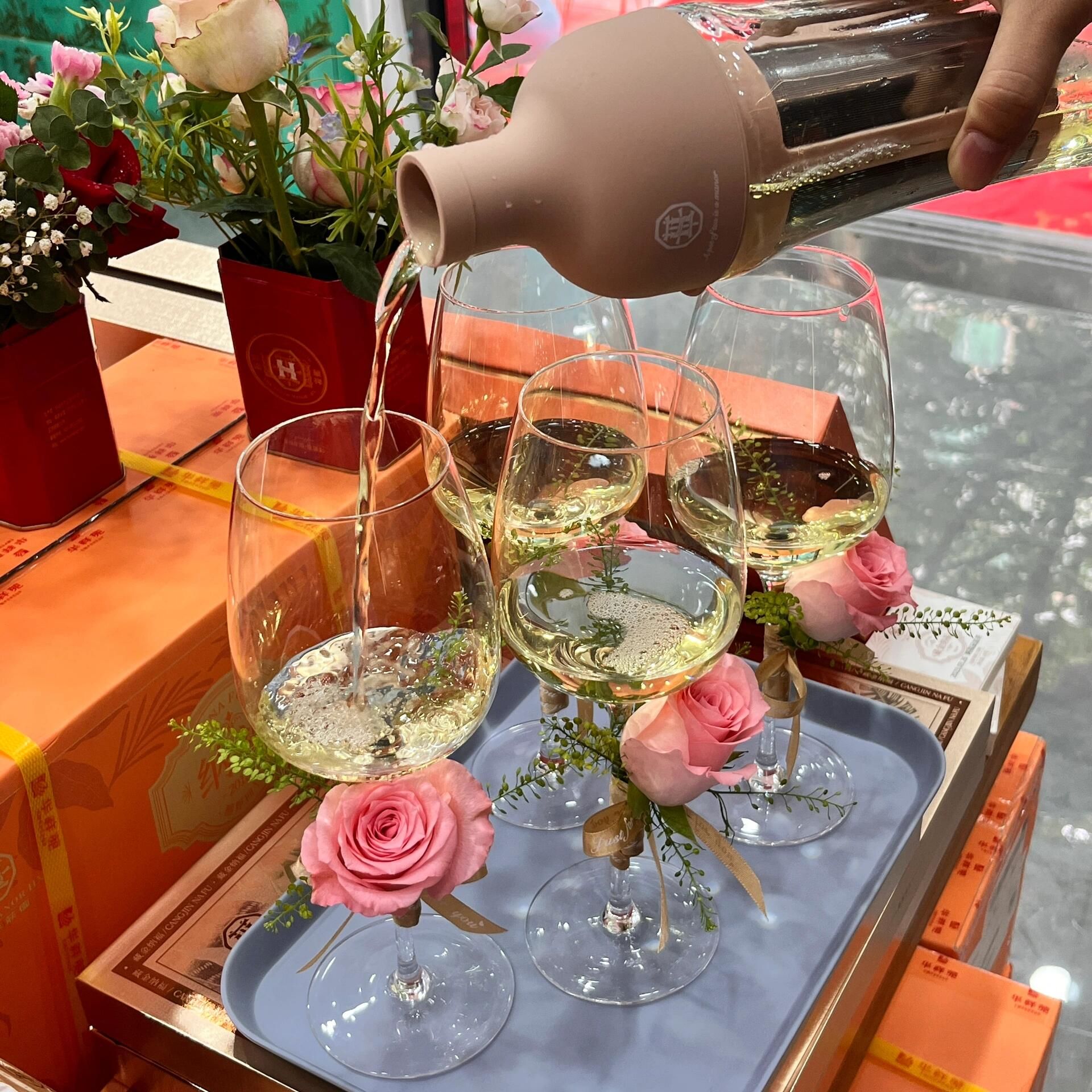 在成都品茶海选自带工作室喝茶使我快乐