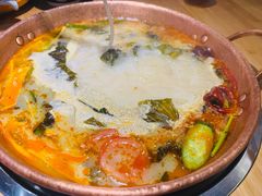 酸辣锅底-洱火云南酸菜牛肉火锅(石景山当代商城店)