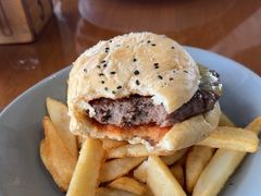 -12 Rocks Beach Bar Cafe