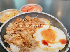 肥牛石锅拌饭-HONGA HONGA雄家(曹路店)