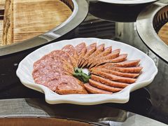 哈尔滨红肠-老刘生态大鱼坊铁锅炖鱼(赛马场店)