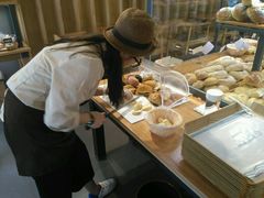 -焙丽拾光(麦凯乐直营店)