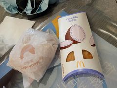 -麦当劳(展览路店)