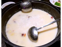 -煲宫猪肚鸡(昆山金鹰国际购物中心店)