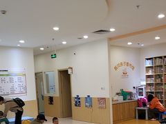 -KidsHome毅英宝贝家早教托育中心