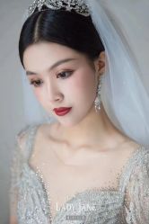 -Lady  Jane高端婚纱礼服馆