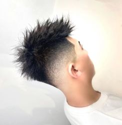 -MONE美发沙龙