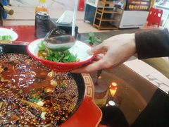 -烧哥美蛙肥肠鱼火锅·十五年社区店