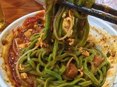 -手擀菠菜面(西康路店)