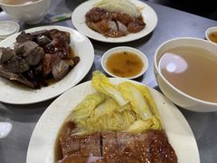 -华香鹅快餐店