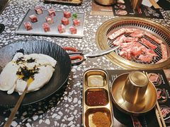 -黑牛の場烤肉(摩天活力城店)