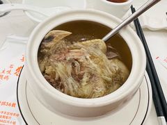 -郑猛记石岐鸽主题餐厅(长江店)