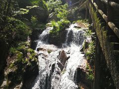 -藏龙百瀑风景区