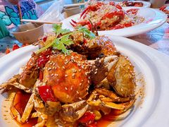 -肥肥虾庄·金牌油焖大虾(汉街SKP店)