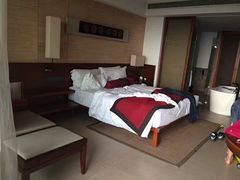 -三亚湾海居铂尔曼度假酒店