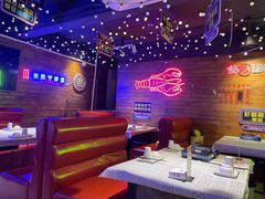 -龙巢盱眙龙虾·鸡煲·烧烤宵夜(坪洲店)
