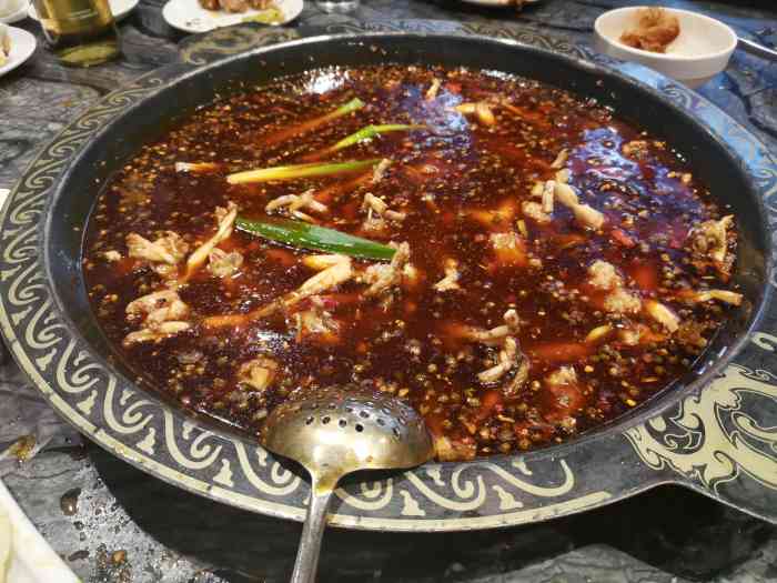 王朝火锅(滨江路店)-"这家味道没得说 是资中人自己的火锅 还是.