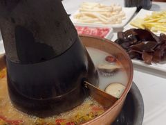 -老蜀铜火锅·酸菜脊骨·麻辣羊蝎子(热闹路店)