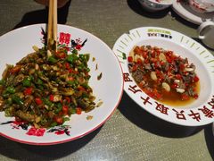-老湖南民间菜·牛肉十八炒(花都店)
