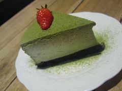 抹茶芝士蛋糕-新沙洞咖啡(泉乐坊店)