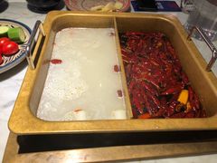 -尚尚仙·酸汤猪手·猪肚鸡火锅(华联万柳购物中心店)