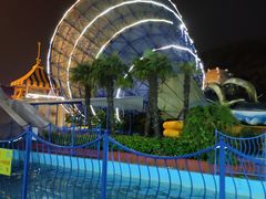 -平湖九龙山乐满地水上乐园