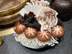 菌菇拼盘-湊湊火锅·茶憩(打浦桥日月光店)