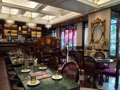 -秘密旅行Bonjour(黑金冠 江南西店)