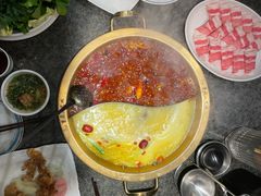 -小天鹅火锅·一线江景洪鼎旗舰店(洪崖洞店)