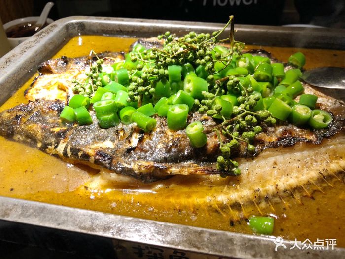 探鱼(中海环宇城店)鲜青椒烤鱼图片 - 第1张