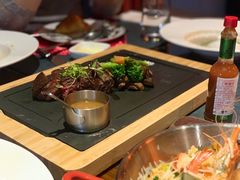 碳烤澳洲和牛腩排-YUE·6·西式融合餐厅(外滩六号店)