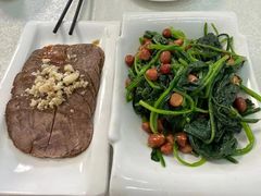 小菠菜拌花生-奥华餐厅·老张记(台基厂店)