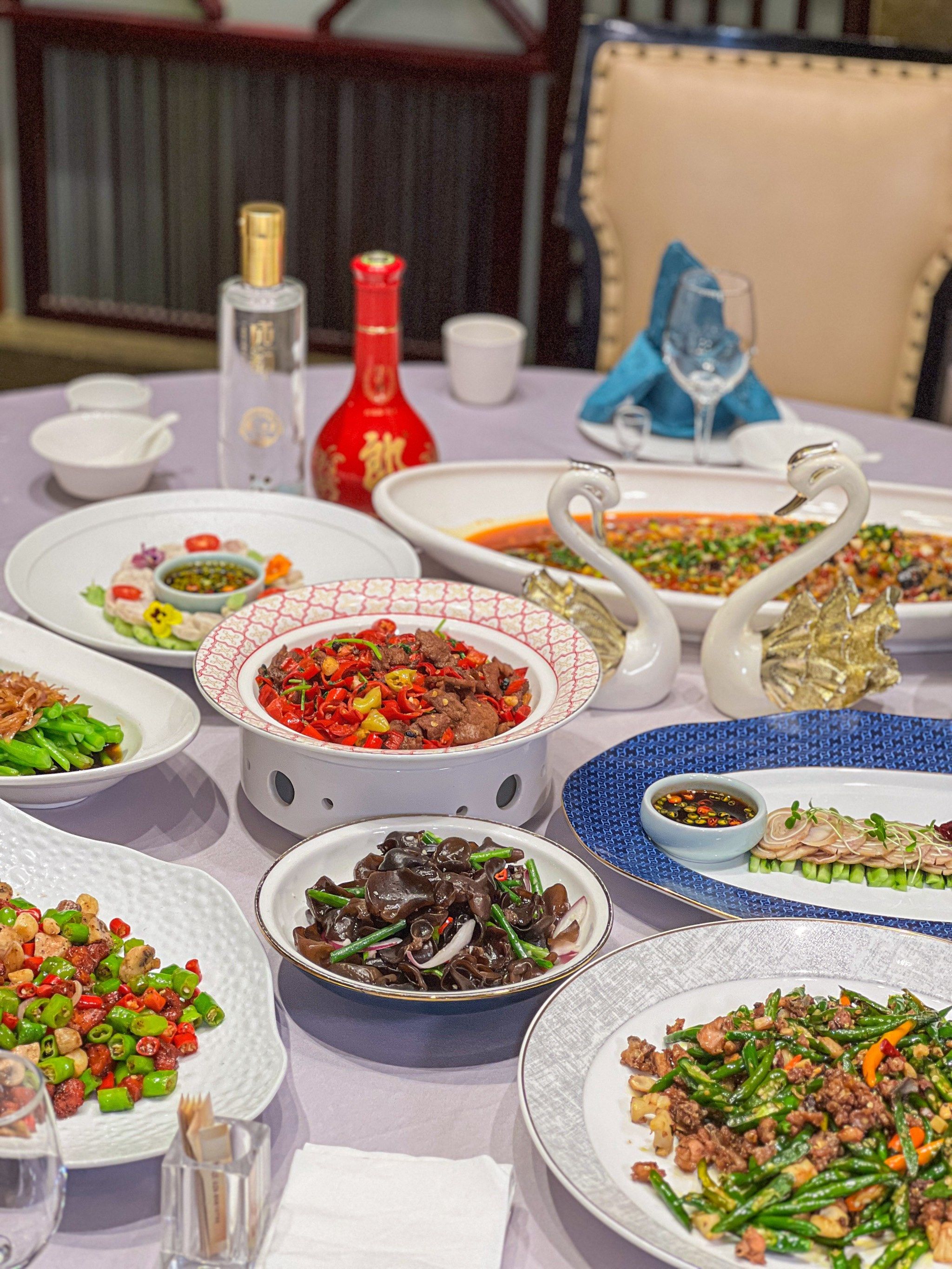 在成都…宴请还得是要14年老牌川味酒楼!
