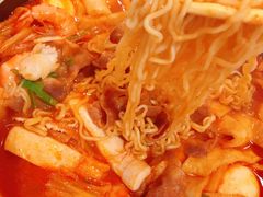拉面-三清洞摩西韩式年糕火锅(威高广场店)