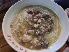 -文山荷鲜居(翠湖店)