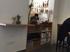-WOW coffee