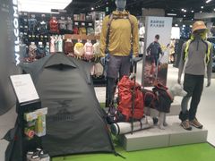 -迪卡侬(环球港店)