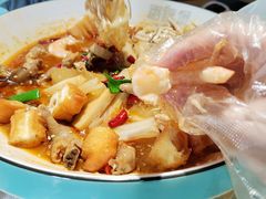-香蟹煲·醉蟹牛蛙耙鸡爪