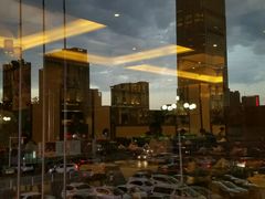 -东方红海鲜百汇(国际大厦店)