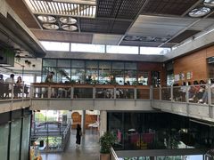 -ROAST coffee & eatery