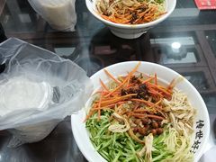 -牛一嘴·兰州牛肉面·大盘鸡(财富中心店)