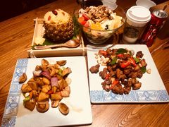 傣味菠萝饭-云海肴云南菜·蒸汽石锅鱼(北京良乡华冠店)