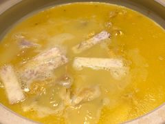 领鲜花胶鸡汤-领鲜天下·焗海鲜·花胶鸡(天目里店)