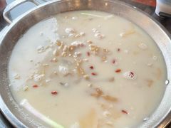 酸汤兔大锅-老来福·非遗酸汤兔(凯旋路店)